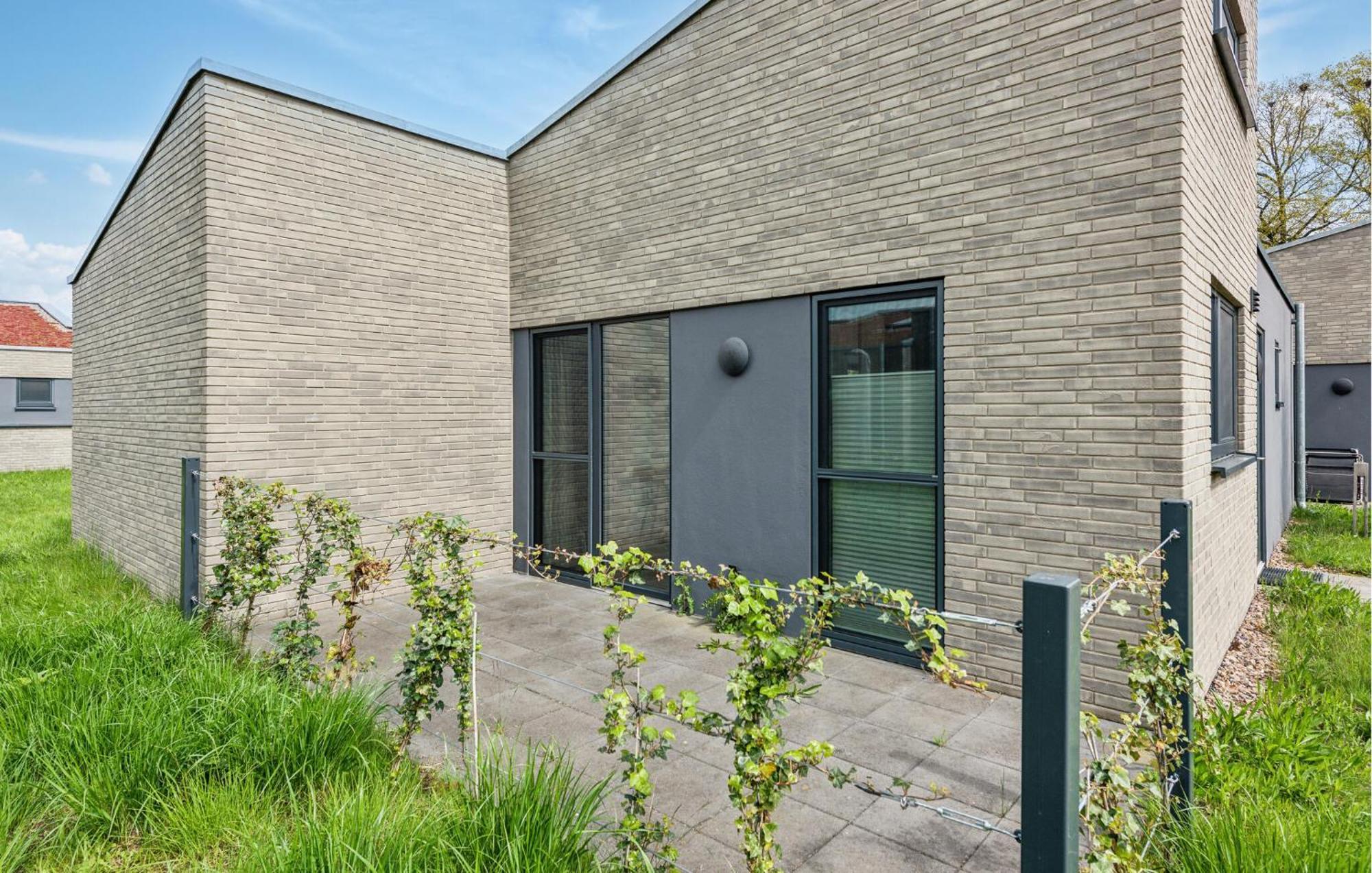 Lovely Home In Lembruch-Duemmer See With Wifi 外观 照片